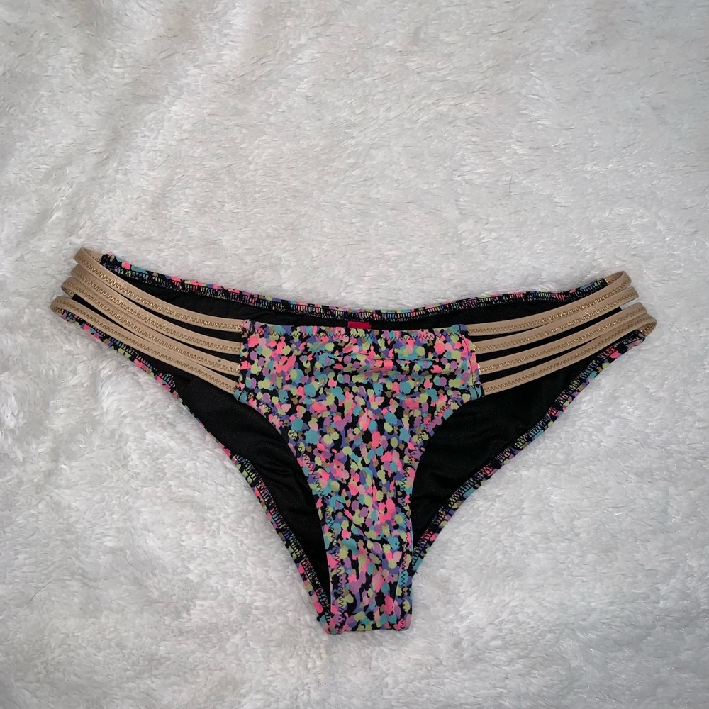 Victoria’s secret bikini bottoms